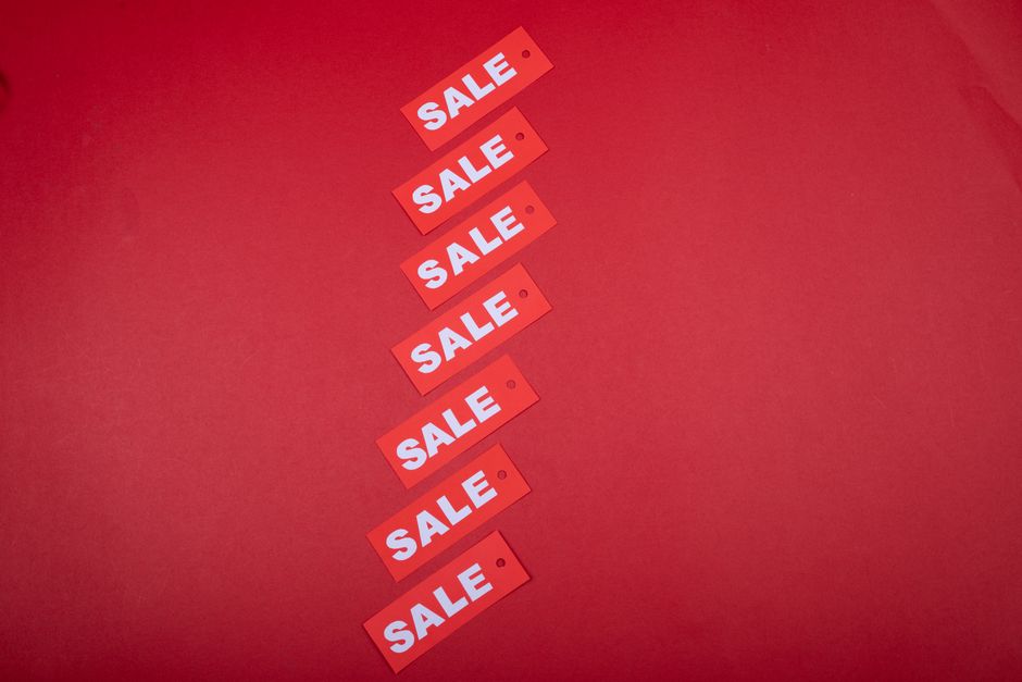 Marketing vs Advertising - Are They the Same or Different? Marketing vs Advertising: Are They the Same or Different?