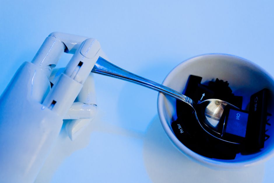 AI vs Machine Learning: Key Differences and Practical Uses