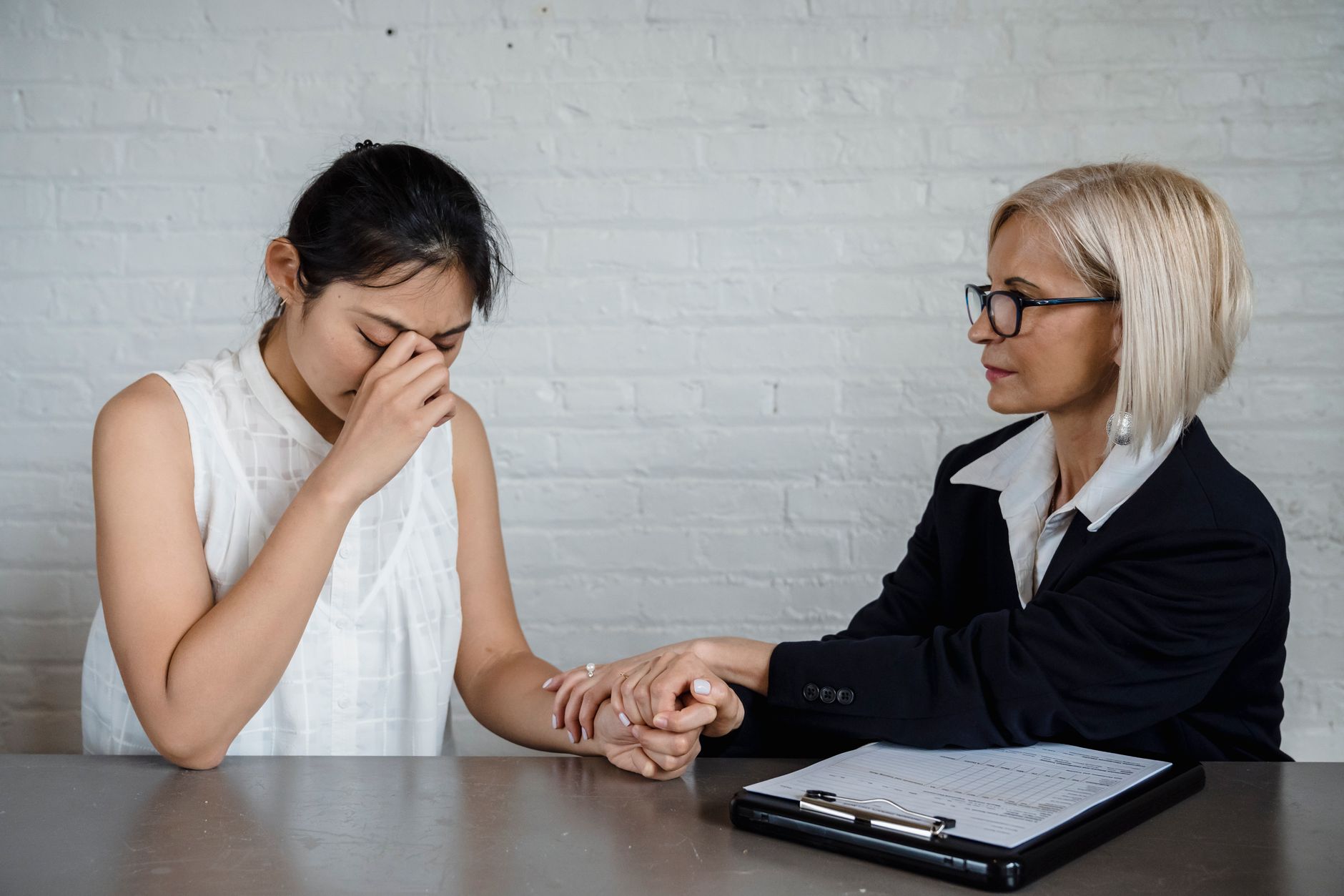 ¿Puede la IA reemplazar a los psicólogos? 3 consejos de IA para afrontar la ansiedad