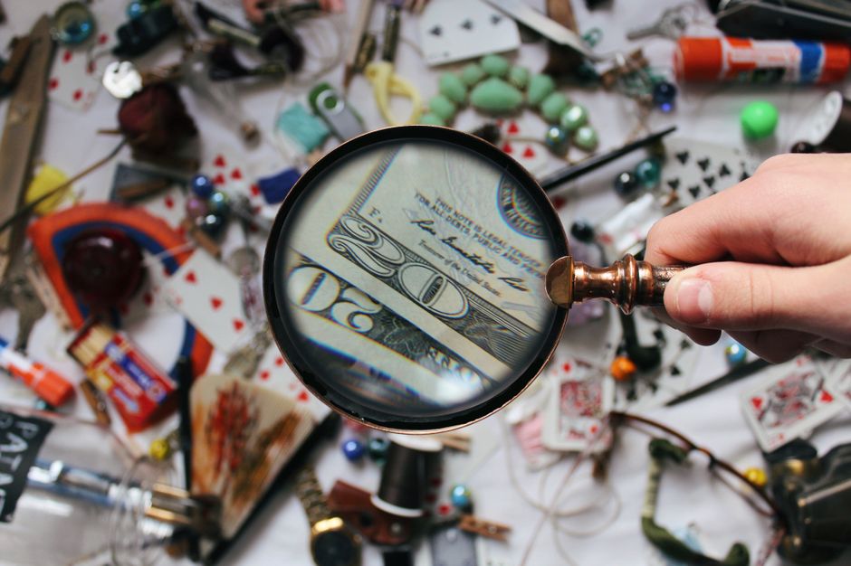 Google Trends & AnswerThePublic: identify rising topics, seasonality, and content opportunities