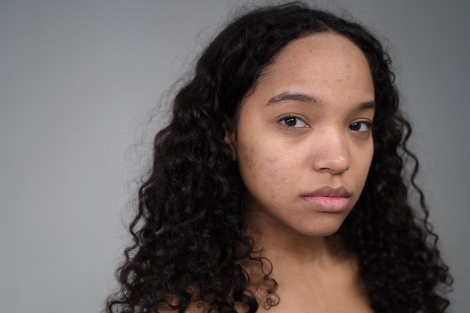 Controlling Lighting, Shadows, and Skin Tones in AI Portrait Prompts