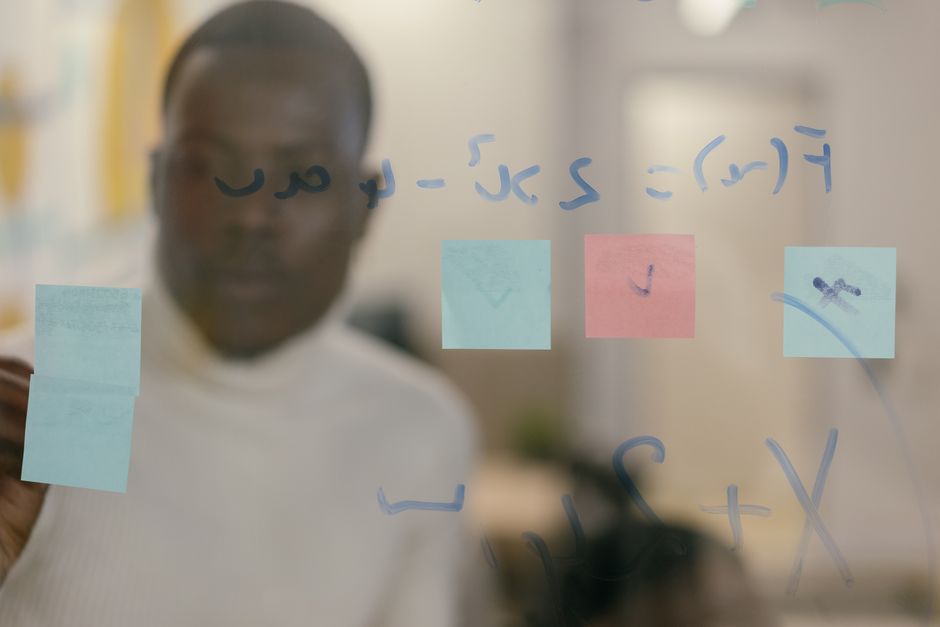 Generative AI vs Predictive AI: Understanding the Types of AI and Their Applications