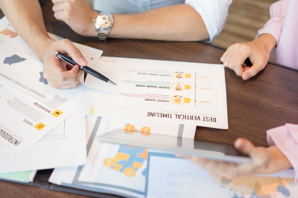 Choosing the Right Legal Structure for Your Startup: LLC, C-Corp, or Something Else?