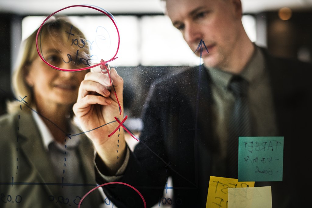 Structuring Your Business for Maximum Tax Efficiency in 2025